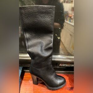 Elegant Black Knee-High Boots